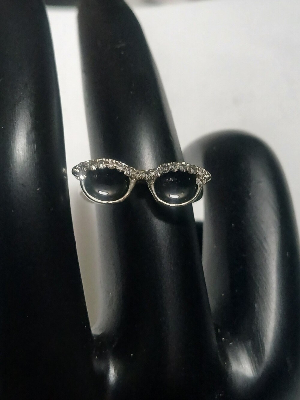 Sunglass-Shaped Ring Adjustable